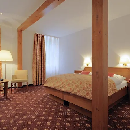 Hofgut Sternen - Wohnen In Kunst Und Kultur Hotel 3*