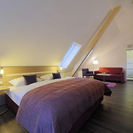 Hofgut Sternen - Wohnen In Kunst Und Kultur