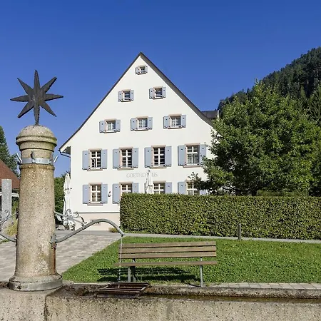 Hofgut Sternen - Wohnen In Kunst Und Kultur Breitnau