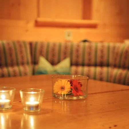 Hofgut Sternen - Wohnen In Kunst Und Kultur